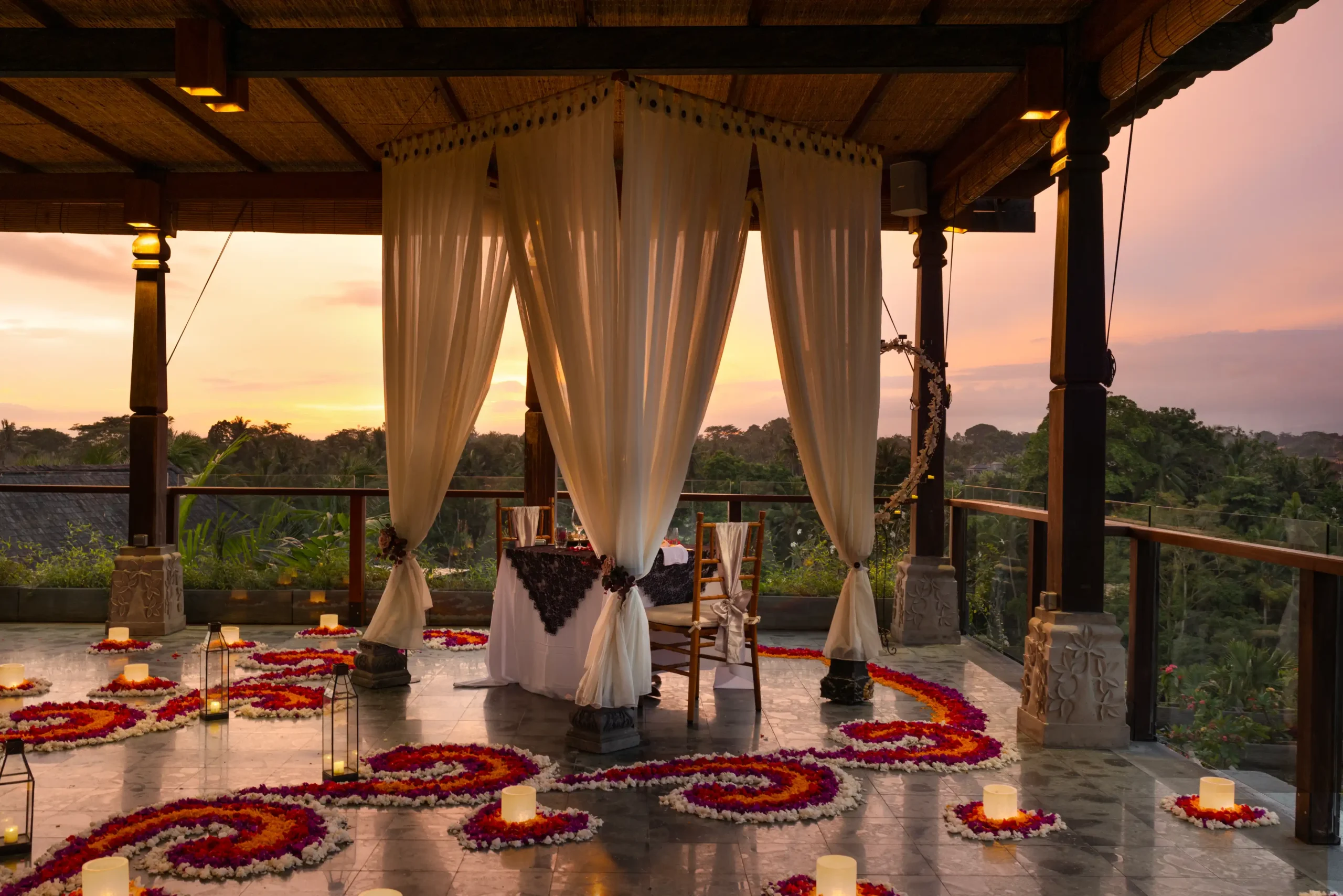 TWILIGHT HEAVENLY ROMANTIC